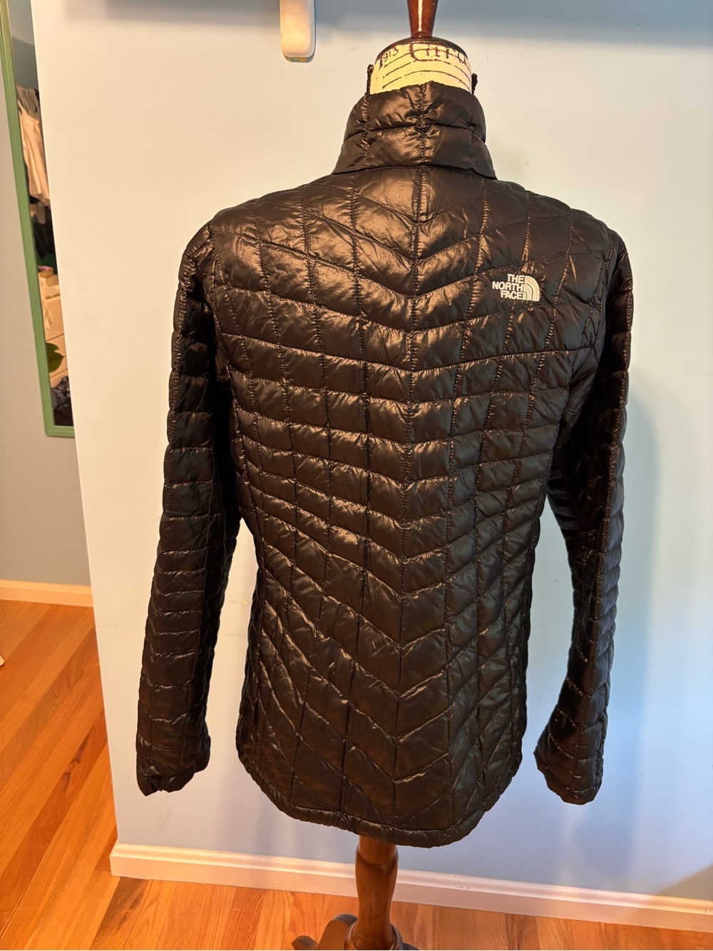 The North Face Black Packable Quilted Jacket - Picture 3 of 6